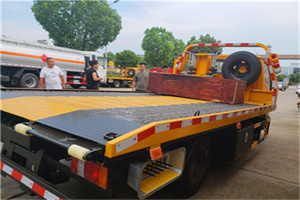 东昌区附近拖车电话号码服务