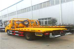 东昌区附近拖车救援搭电